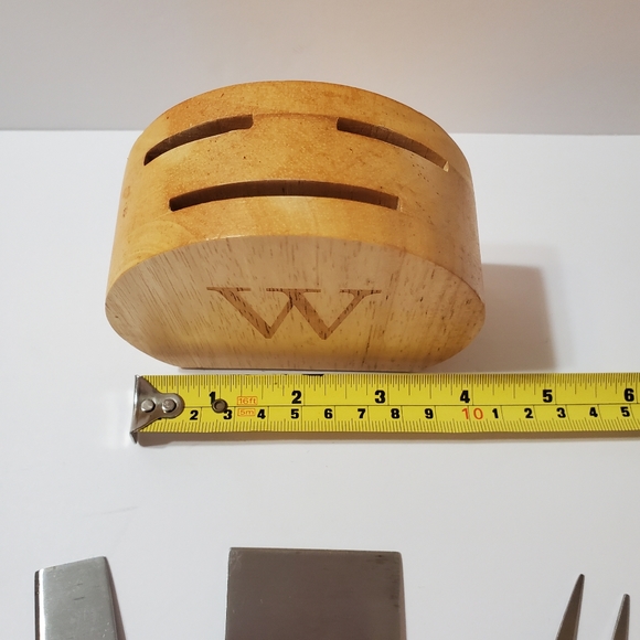 Cheese Knife & Wooden Block Set Initialed "W" - Picture 7 of 13